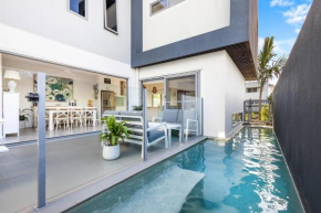 Luxury Living with Heated Pool Birtinya
